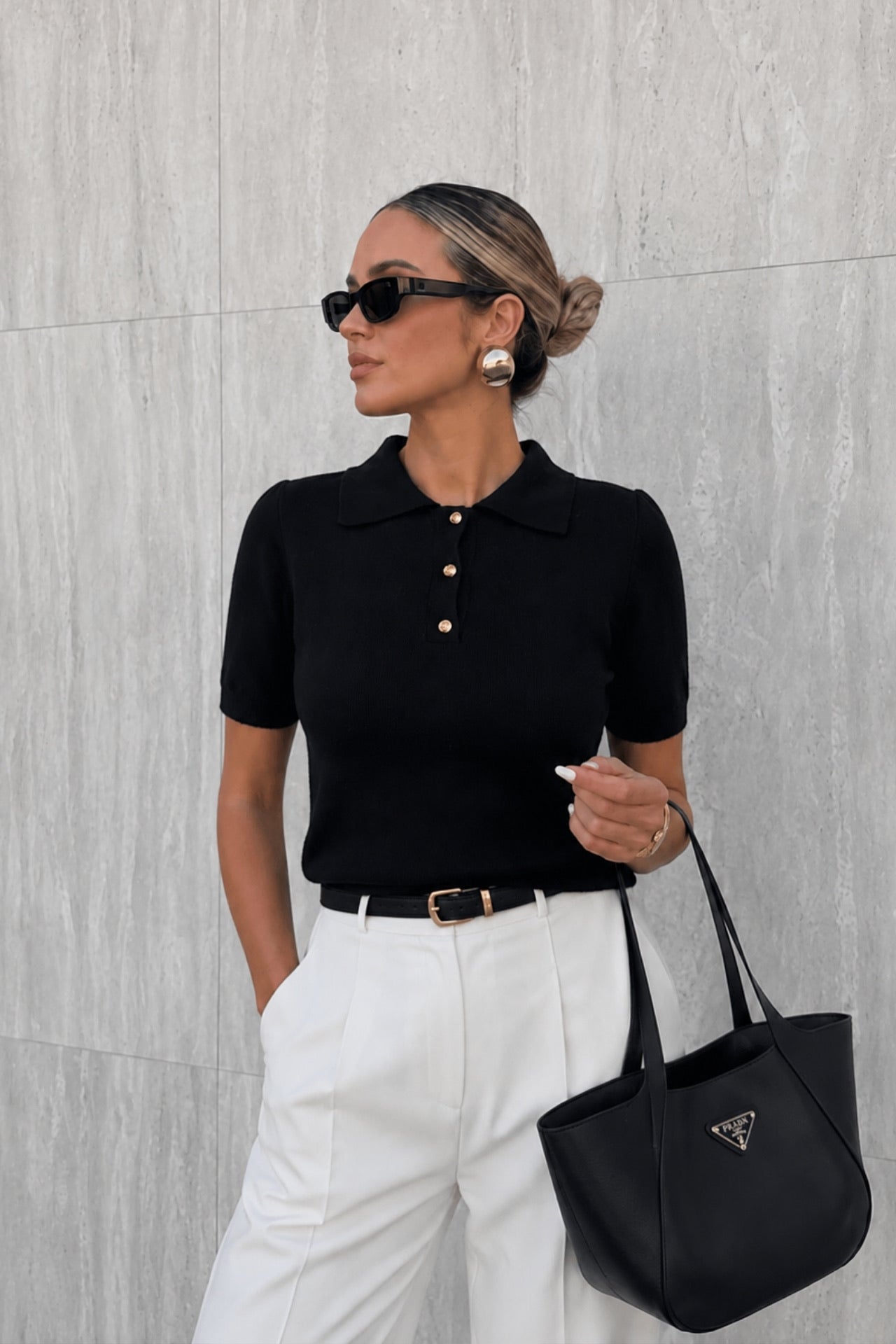 Polo Yaka Gold Düğmeli Bluz - Siyah